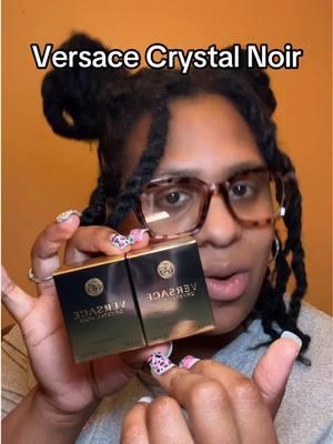 100/10 🩷 #versace #versacecrystalnoir #crystalnoir #miniperfume #perfumetok #expensiveperfumes 