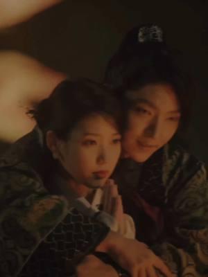 #SCARLETHEARTRYEO || rewatching this had me giggling and kicking my feet …and sobbing occasionally #scarletheartryeoedit #iu #leejoongi #아이유 #추천 #달의연인 #kdrama #kdramaedit #fyp #foryou #kormov #joonhyvng 