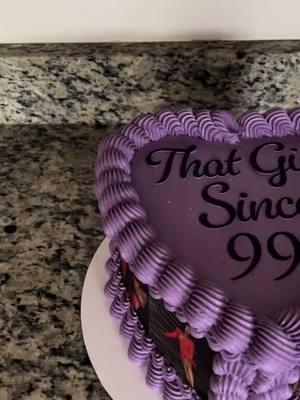 That Girl Since 99 heart shape cake #cakedecorating #caketok #cakedecorator #vintagepiping #vintageheartcake #heartcake