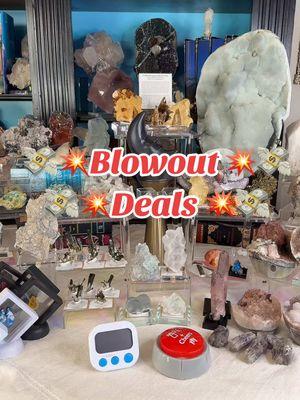 💸💥Blowout Deals 💥💸 come join our live and snag a piece for a steal while helping us clear out some inventory so we can bring in some new stuff from Tucson!! The light will start at 5 PM PST and go until 8 PM PST. #fyp #gemshowfinds #highgrade #gemsandminerals 