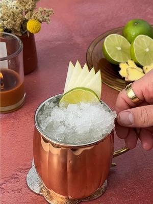 NA Ginger Pear Mule anyone!? Here’s how to make it! 2 oz ginger tea 2 oz pear puree Juice of 1 lime 3-4 oz @fevertreemixers ginger beer Lots of crushed ice!  #cocktailrecipes #mocktails #mocktail #mocktailrecipe #moscowmule #gingerbeer #nacocktails #nonalcoholiccocktail #dryjanuary #dryjan 