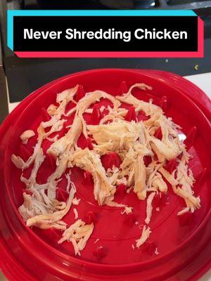 This is so cool 😳 #chicken #chickenshredder #chickenhack #ttslevelup #giftguide #kitchenhack 