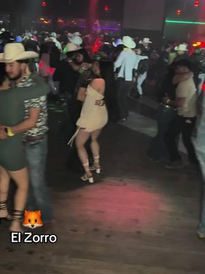 #midniterodeo #charlotte #sabados #elzorro #viralvideo #norteñas 🤠