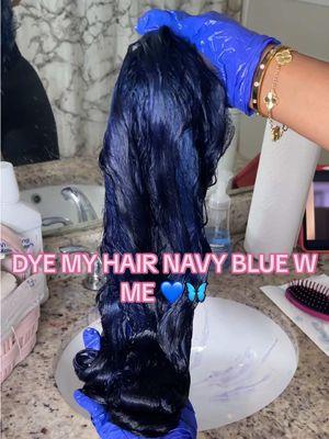 dye my wig blue w me 🥶🦋💙 & follow me on rednote @ robdabankkk #wigtok #watercolortutorial #bluehairedgirl #dyedhair #wigcoloring #wigtutorial #wigstyle 