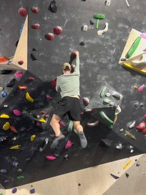 Getting one step closer every single day to a V10 #boulderinggym #boulderinglife #fyp 