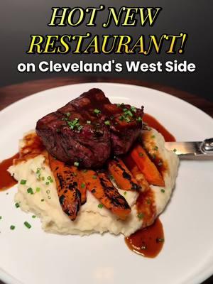 🚨 CALLING ALL WESTSIDERS ‼️ Your new favorite date night spot has arrived! ✨ Westsiders in Rocky River is a chef-driven gem, perfect for celebrating special moments or indulging in a delicious dinner (or brunch!). Plus, their cocktails are next-level. 🥂 🍸 Tag your Westside crew and make plans to check it out! 🥩 🍝 🍔 #clefood #cleveland #rockyriver #ohio 