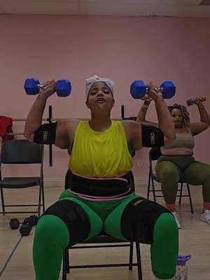 Chair Work. #coachakilah #bodywerk #bigenergy #foryoupage #fyp #chairworkout #seatedexercise #modifiedworkouts #exercise #armworkout #dumbellworkout 