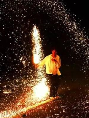 Immerse yourself in a stunning feast for molten iron fireworks performance, showcasing a fusion of intangible cultural heritage and arts. Credit to 请叫我小张 on Douyin #wonderfulChina #amazingChina #iron #firworks #intangible #cultural #heritage