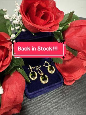 Back in stock-RUNNN!!! #jewelry #emerald #gold #18k #18kgold #romass #giftsforher #ValentinesDay #valentinesdaygift 