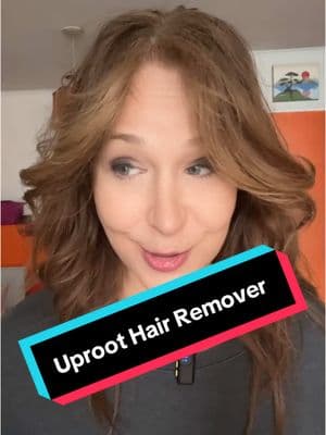 Whether you have a vacuum cleaning or not — you’re going to love this! #cleaningtiktok #haireemoval #catlover #doglover 