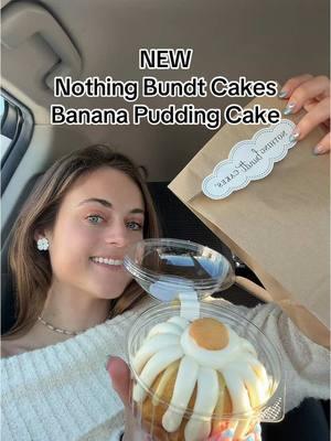 NEW Nothing Bundt Cakes Banana Pudding Cake 🍌🎂 #nothingbundtcake #nothingbundtcakesreview #nbc #bundtcake #bananapudding #bananapuddingcake #nillawafers #dessert #dessertreview 