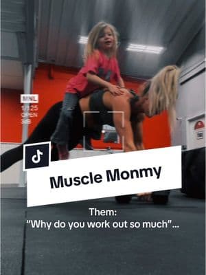 All jokes….kind of! 😁💪🏼🩷 #musclemommy #momswholift #momswithmuscles #momlife #girlmom #fitness #bodybuilder #personaltrainer #gymhumor #gymgirl #funny 