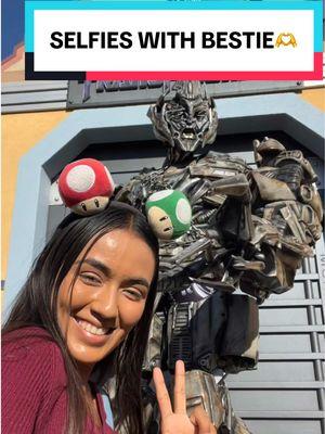 All the selfies I took with bestie from last year🫶@Universal Destinations Instagram - @kenyamlol #CapCut#universalstudioshollywood#universalstudios#hollywood#california#transformers#megatron#themepark#mean#foryou#fyp#fy#besties#bestie#funny#lol#rusty#mad#2024 #selfie 