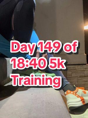 Shoes, family time & celebrations, work, and more. All great things but hard to fit it all in sometimes. Grateful to have the flexibility to find my balance. Some days are long, some days are tiring, at least they all end with the most important things in life #runnerdad #runlifebalance #dadsthatrun #5ktraining #intervalworkout #runningshoereviews 