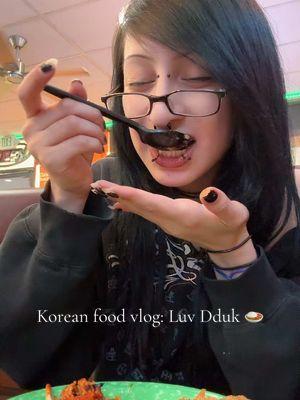 Korean food vlog 😋! Also excuse my voice, I’m sick </3 #koreanfood #tteokbokki #katsuchicken #kimchifriedrice #foodvlog #anhedania 