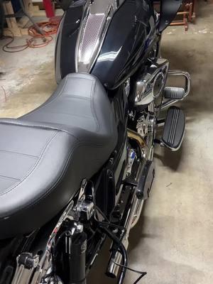 Airride is almost done!! #roadglide #americansuspension #harleydavidsonlifestyle #harleymotorcycles #2024roadglide #fypシ #fyp #windtherapyfreedomriders #customdynamics #harleydavidson #roadglide2024 #doityourself #airride 