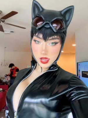 Someone say Selina Kyle?🐈‍⬛ #catwoman #catwomancosplay #dccomics #dc #dccosplay #selinakyle #cosplay #fyp 