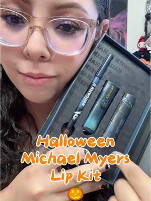 Glamlite Michael Myers’s Halloween lip kit. It’s a perfect spooky nude color. #glamlite#glamlitecosmetics #hallowwen#halloweenmichaelmyers#micahelmyers#halloweenlipkit#spookymakeup#horrorfan#lipkit 