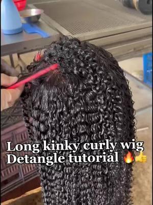 Long kinky curly wig detangle tutorial🔥🌸💞 #lacefrontwig #humanhairwig #gluelesswig #wigtutorial #singleknotswigs #virginhairwig #byebyeknotswig #hdlacewig #rawhairvendor #foryoupage 