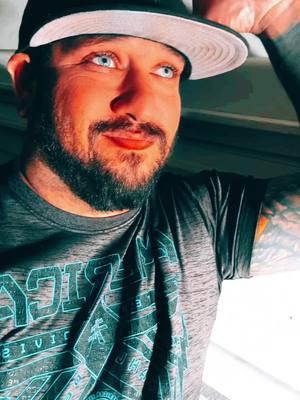 #repoboy154 #comeback #fyp #fresh #colorado #blueeyes #beard #tattoo 