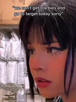 #offtheclock #melaniemartinez #portalsmelaniemartinez #portals #barista #baristafun #animatedexpressions #baristaoffduty #melanie #evilport