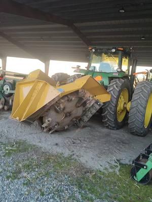 #caseihagriculture #farm #farmlifeisthebestlife #johndeere #gumneck #ncagriculture #farmtok #northcarolina #breakdown #farmlife #johndeere8400 