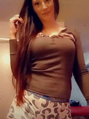 ❤️‍🔥 #fypシ #jasonaldean #cowboykiller #countrygirl #countrymusic #00smusic #oldsoul #browneyes #brunette #longhair #tiktok #viralvideo #musiclover #oneofakind #southernbelle #legsfordays @TikTok @TikTok Trends @tiktok creators 