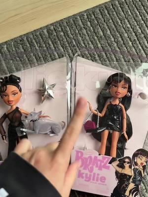 Omgggggg!!! Also guys!! Dont forget to follow me over to instagram ashlynmasonn!! I love you all i cant believe tiktoks going away:(💔  @Ash #bratz #bratzdoll #bratzdolls #bratzcollector #bratzcollection #dolls #kyliejenner #dollsoftiktok #nostalgia #childhood #girlhood #nostalgiacore #y2k #girls #y2k #haul #target 