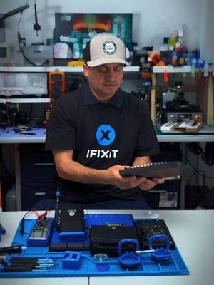 Showing off my iFixit tools @ifixit #tools #righttorepair #electronics #engeneering #microsoldering #prototyping #electronicsrepair 