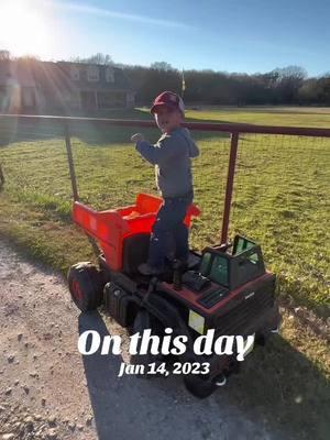 #onthisday when #TyTheLilFarmer threw a ball joint on his dump truck.  Suga, #ItsBroken 