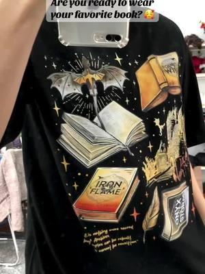 Are your ready to wear your favorite book? 🥰📖 #basgiath #basgiathwarcollege #booklover #bookish #fourthwing #fourthwingshirt #xadenriorson #violetsorrengail #viralvideo #tiktokmakemebuyit #fyp 