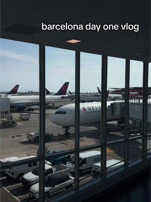 travel with us to Barcelona #barcelona #deltaskyclub #deltaairlines #modeltokofficial #traveltiktok 