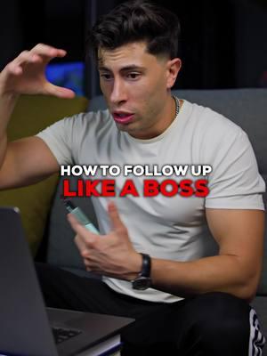 How to follow up like a professional 📝 ✅ Save this video and come back to it the next time someone leaves you on seen in the DM’s  #sales #salesadvice #followup #leads #clients #personaltrainer #fitnesstrainer #onlinecoach 