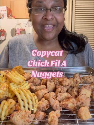 #copycatrecipe #EasyRecipe #dinner #DinnerIdeas #homemade #takeoutathome #foodathome #chickfiladupe #MomsofTikTok #kidapproved #foodtiktok #recipes #cookwithme 