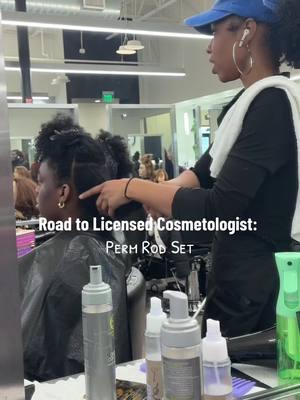 Perm rod sets take a lot of workkkk but the outcome is 😍😍 #cosmetologyjourney #cosmetologystudent #cosmetologylife #permrodset #permrods #naturalhairstyles #type4hair 