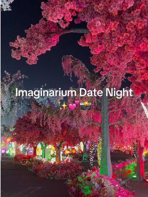 No upcoming plans? Visit Imaginariums Winter Wonderland a fun family event happening now in Mesa AZ.  We had so much fun everything felt like a fairytale here. ✨🤩🎪❄️  Link is in my bio to purchase your tickets and make sure to use my code for a discount 🤑🎉 “KassandraRios”  @Imaginarium #ImaginariumWinterWonderland #ImaginariumMesa #datenightideas #familyevent #arizona #arizonathingstodo #mesaaz 