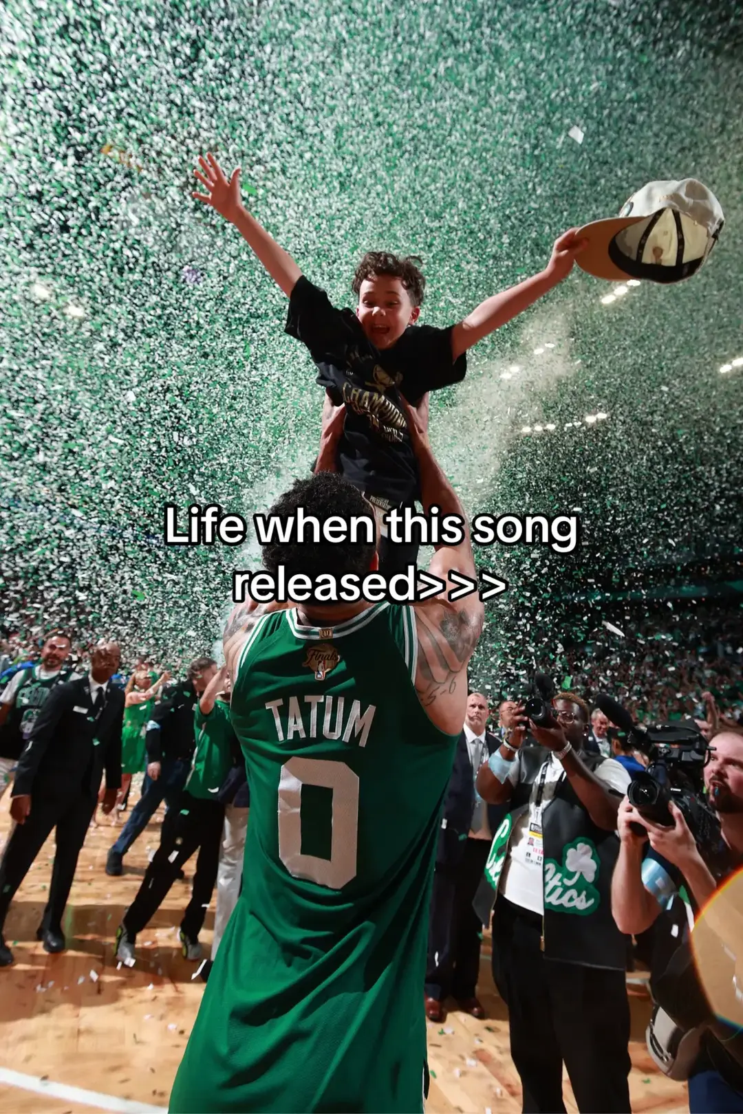 Unforgettable nights. #foru #nightslikethis #celtics #championship #nbafinals #redsox #bostonredsox #bostonceltics #tdgarden #banner18 #bleedgreen #jarrenduran #tatum #jaylenbrown #finalsmvp #life #Summer #summer2024 #617 #boston #bostonlegacy1 