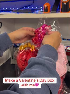 Need a cute way to ask someone to be your Valentine? Spend $20 and get a free Valentine’s Day box with your purchase! It makes the perfect gift presentation🩷‼️ #fyp #ValentinesDay #learningexpresstoys #shoplocal #rosevilleca #grantiebayca #granitebaymoms #CapCut 