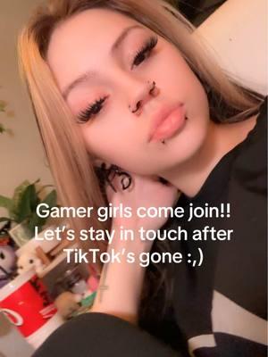 Link in my bio! Or friend me on discord :) 💕💕😋 #fypシ゚viral #discordgirls #girlsdiscord #girlgamers #girlsonlydiscord #discord #fortnite #aalaniix #ghoddessx 