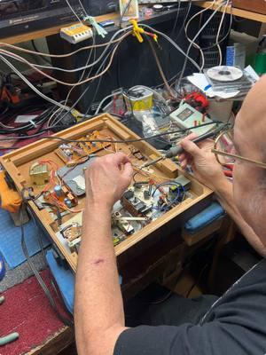 Mr. B installing a new motor in this Concept turntable.  #vintageaudio #hifiaudio #audiophile #audiophiles #workvibes #vintagestereo #stereosound #stereo #classicaudio #vintage #lostart #musictherapy #vinyl #records 