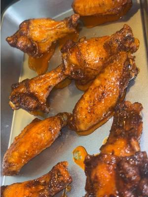 Honey Hot Wings 🍯🌶️🔥🔥 #honeyhotwings #honeyhot #fyp #foryou #tiakemp #tiakempwings #wings #foryou #viral 