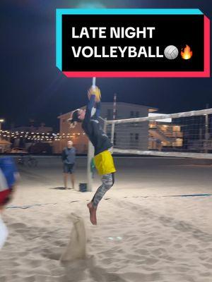 Beach Volleyball at night is a VIBE✨🏐 #beachvolleyball #volleyball #volleyballworld #volleyballlife #volleytok #highschoolvolleyball #haikyuu #rally #sports #sportstiktok #volleyballtiktok #volleyballplayer 