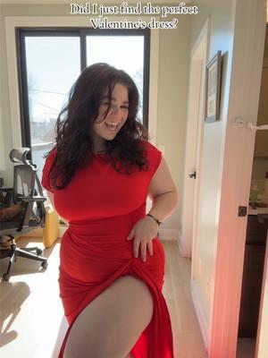 The shape? The color? It SCREAMS Valentine’s Day I’m so obsessed ❤️🥰 #ValentinesDay #valentines #valentinesdayoutfit #curvydress #curvyoutift #midsize #midsizefashion #reddress #amazonfinds