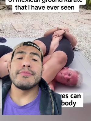 The dumbest application of bjj #mexicangroundkarate #grappling #fight #mmatok #jiujitsutiktok #tapsnapnap #cuddles #jiujitsugrappling #grapplingmoves #jiujitsulifestyle #dumb #greenscreen #greenscreenvideo 