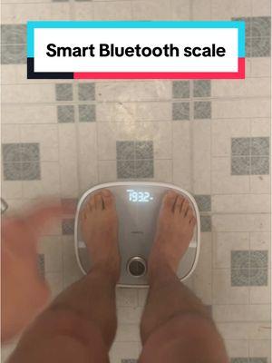 If you wanna track your health you have to get the scale #health #fitness #gym #scale #smartscale #bluetoothscale #tiktokshopfinds #tiktokmademebuyit #viralvideo #trending #fyp