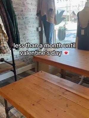 reset for valentine’s day!! #reset #display #tabledisplay #resetwithme #ValentinesDay #xoxo #xoxogossipgirl #luludupes #jeans #sweaters #graphictee #TikTokShop #fypシ #fypシ゚viral #fyp 