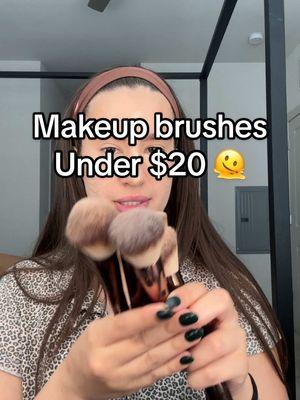 They are SOOO GOOD 🔥 #makeupbrushes #concealerbrush #makeupblending #contourbrushes #tiktokshopfinds #valentinesdaygift #tiktokshopvalentinesdeals 