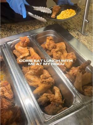 Fried chicken Wednesday ♥️ #isthattdanniii #claflinuniversity #college #hbcu #contentcreator #southcarolina #friedchickenwednesday #content 