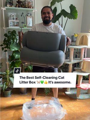 The Best Self-Cleaning Cat Litter Box 🐈💚👍 It's awesome. Since I got it I don't have to buy litter every week. It's helped me save money and keep my house odor free. 🙌😁👍 Totally worth every penny. 👍😁👌 #plants #bengalcats #plantsoftiktok #cats #plantlover #cattree #succulents #cattoys 