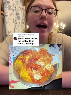 Replying to @Ms.RedFlag95 the best mukbang, I need a mic and I’m sorry for the background music lol 😵‍💫#MomsofTikTok #momof3boys #marriedat18 #sahmsoftiktok #10weekspostpartum #mukbang #seafoodboil #seafoodboilmukbang 